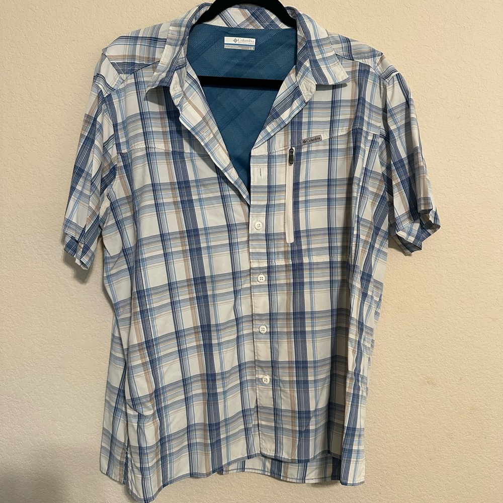 Columbia Blue and White Casual Button Down Shirt